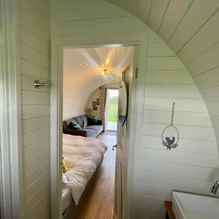 Abbey Farm Luxury Glamping Hotel Rhuddlan Exterior photo