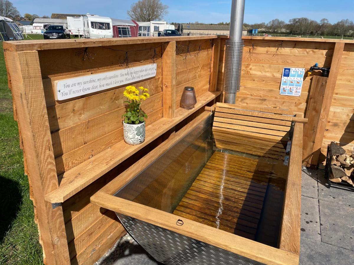 Abbey Farm Luxury Glamping Campsite Rhuddlan